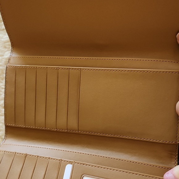 NWT Coach Sandy Beige Color Block Slim Tri-fold Leather Wallet 🤎🎁♥️ - Picture 10 of 16